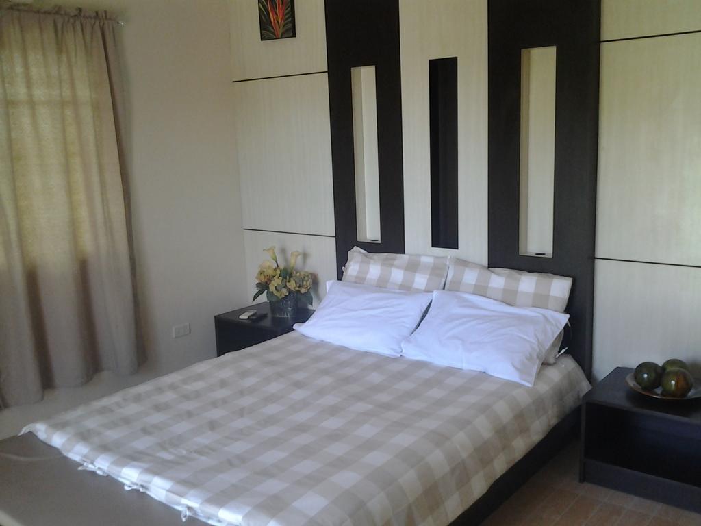 Sir Nico Guesthouse And Resort Pulilan Pokój zdjęcie